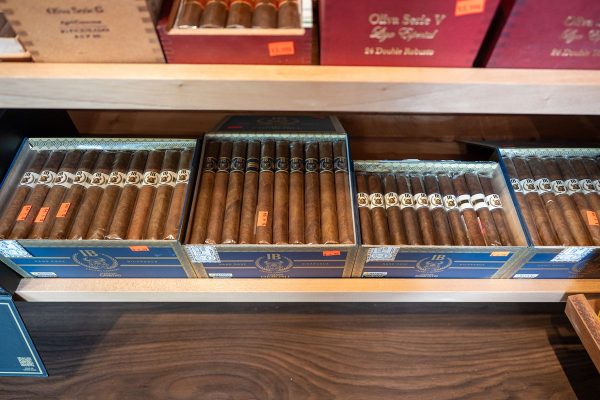 leucadia-smoke-cigar-26